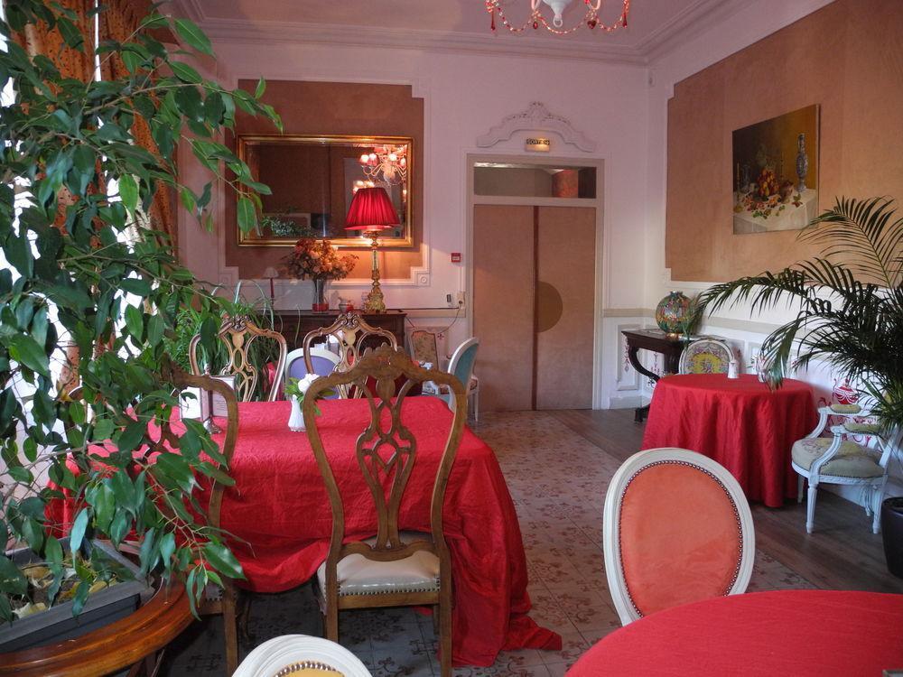 Le Comptoir Du Ranc De Bannes Hotell Sumène Eksteriør bilde